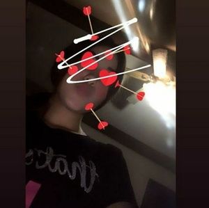 Meet your Posher, Emilee